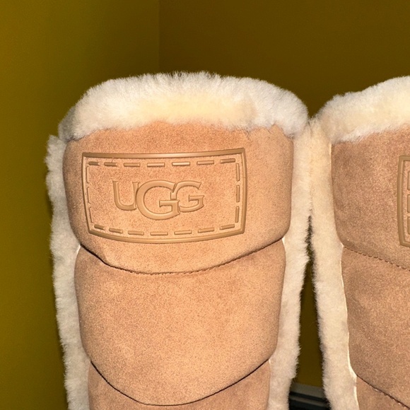 NEW UGG Women's Classic Chillapeak Tall Platform Boot Size 6 - Picture 5 of 16